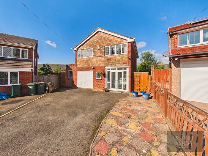 3 Bedroom Detached House For Sale In Burton Close, Allesley, Coventry, CV5