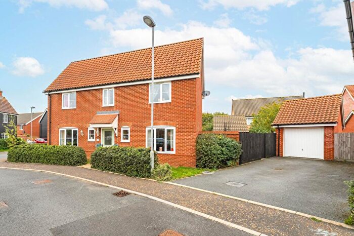 4 Bedroom Detached House For Sale In Silver Birch Road, Dereham, NR20