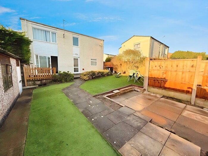 3 Bedroom End Of Terrace House To Rent In Waverley, Woodside, Telford, TF7