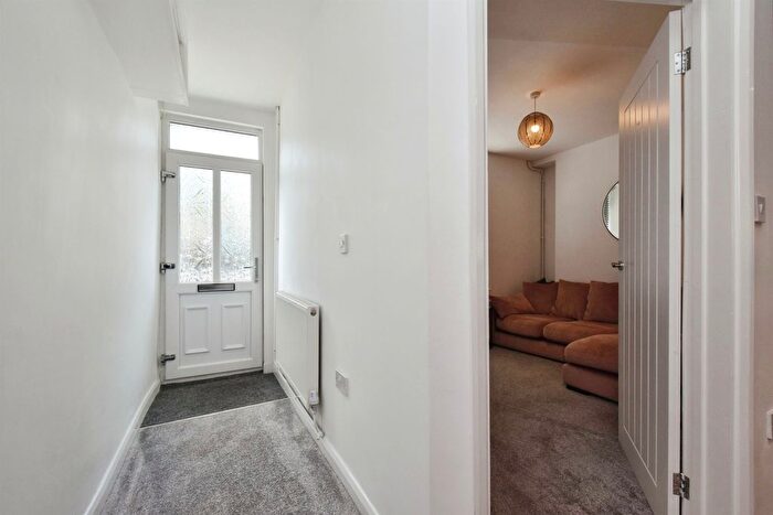 3 Bedroom End Of Terrace House For Sale In Aberdare Road, Mountain Ash, CF45