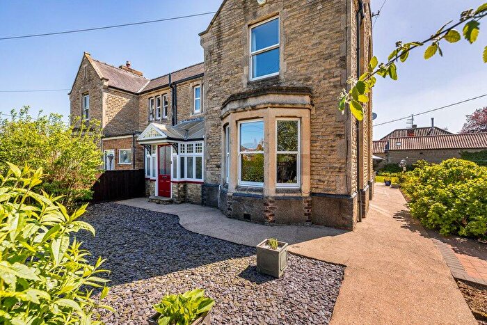 4 Bedroom Semi Detached House For Sale In Lincoln Road, Metheringham, Lincoln, LN4