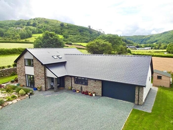 4 Bedroom Detached House For Sale In Llanwrthwl, Llandrindod Wells, Powys, LD1