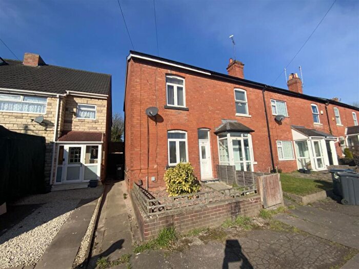 2 Bedroom End Of Terrace House To Rent In Barrows Lane, Birmingham, B26