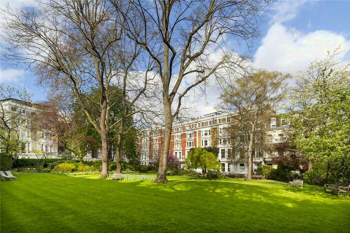 1 Bedroom Flat To Rent In Ladbroke Gardens, London, W11