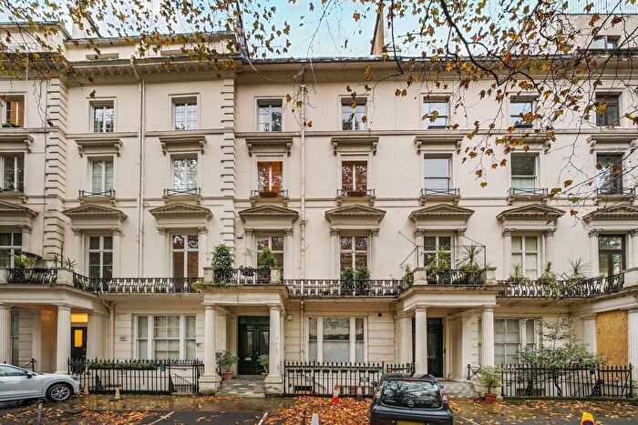 4 Bedroom Flat For Sale In Westbourne Terrace, London, W2
