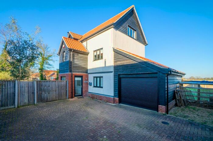 4 Bedroom Detached House For Sale In Primrose Cottages, The Street, Bredfield, Woodbridge, IP13