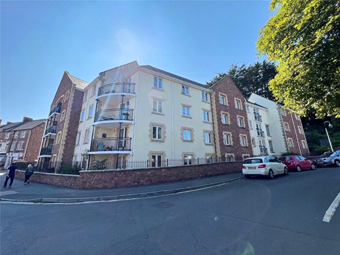 1 Bedroom Flat For Sale In Blenheim Road, Minehead, TA24