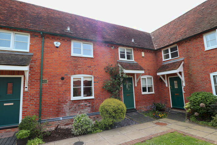 1 Bedroom Cottage To Rent In Gilstead Hall - Coxtie Green, CM14