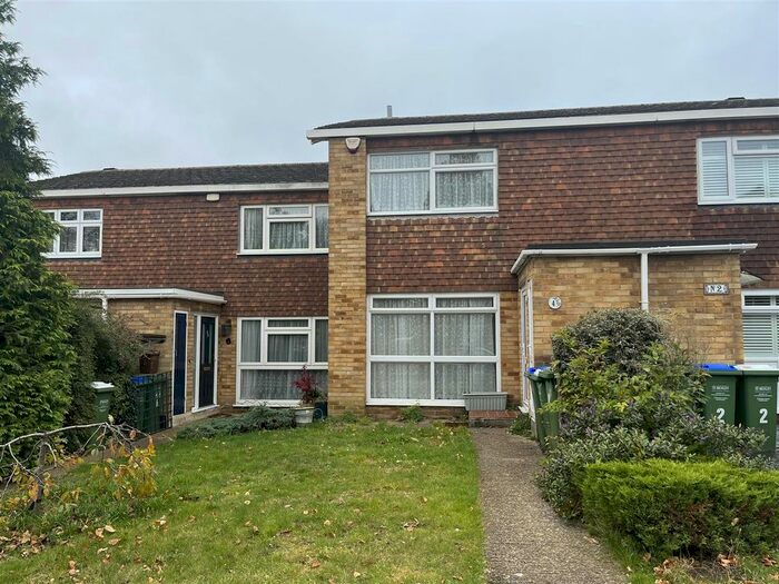 2 Bedroom Terraced House To Rent In Vanessa Close, Belvedere DA17