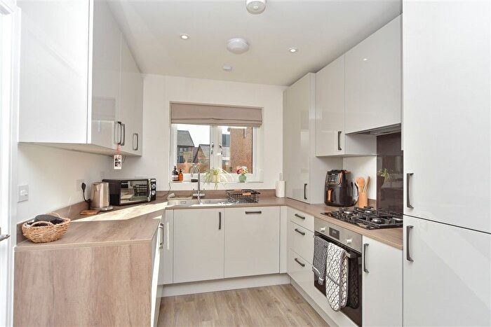 2 Bedroom Semi-detached House For Sale In Serpentine Road, Faversham, Kent, ME13