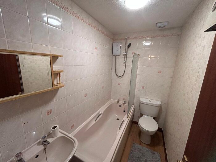 1 Bedroom Flat To Rent In West Stirling Street, Alva, Clackmannanshire, FK12