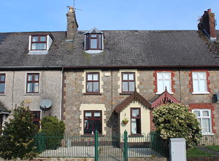3 Bedroom Mid Terraced House For Sale In Charlemont Square North, Bessbrook, Newry, BT35
