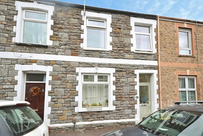 3 Bedroom Terraced House For Sale In Diamond Street, Adamsdown, Cardiff, CF24