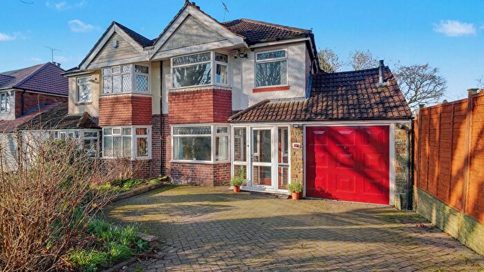 3 Bedroom Semi Detached House For Sale In Primrose Croft, Hall Green, Birmingham, B28