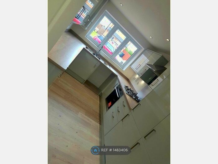 4 Bedroom Detached House To Rent In Mason Way, Alfreton, DE55