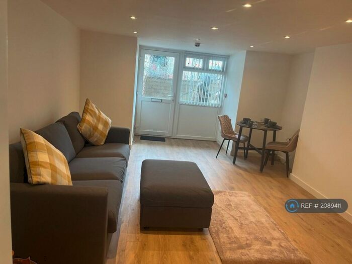 1 Bedroom Flat To Rent In Scarisbrick Street, Southport, PR9