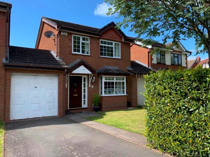 3 Bedroom Detached House To Rent In Sweet Briar Close, Muxton, Telford, TF2