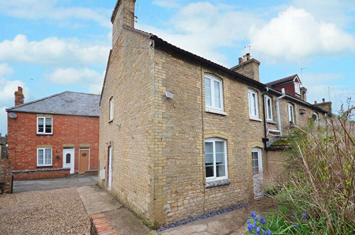 2 Bedroom End Of Terrace House For Sale In East Street, Stanwick, Northamptonshire, NN9