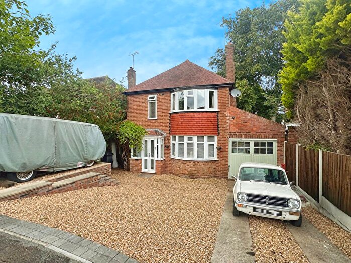 3 Bedroom Detached House For Sale In Buttons Farm Road, Wolverhampton, WV4