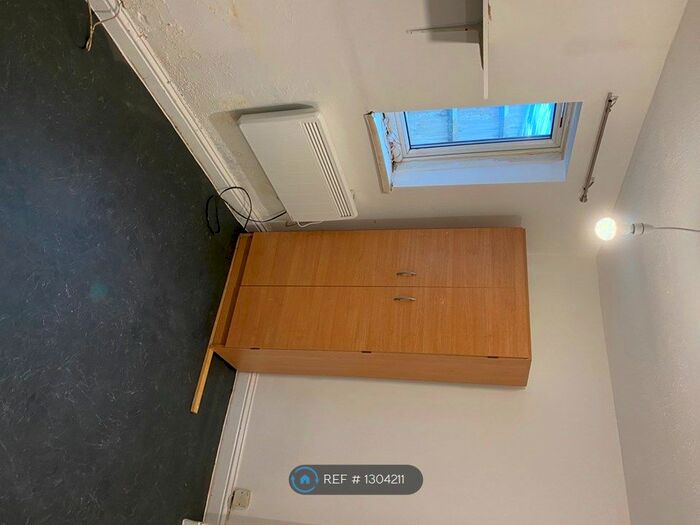 1 Bedroom Flat To Rent In Palace Road, Bounds Green N11