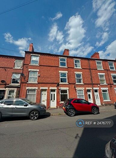 4 Bedroom Terraced House To Rent In Wilford Crescent West, Nottingham, NG2