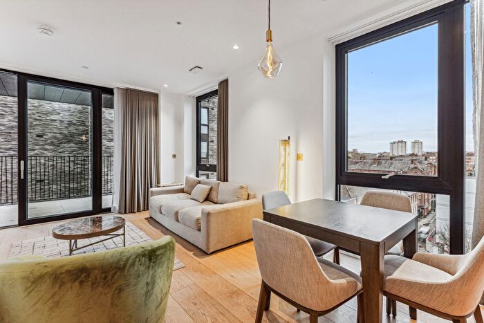 1 Bedroom Flat To Rent In Camley Street, Kings Cross, N1C