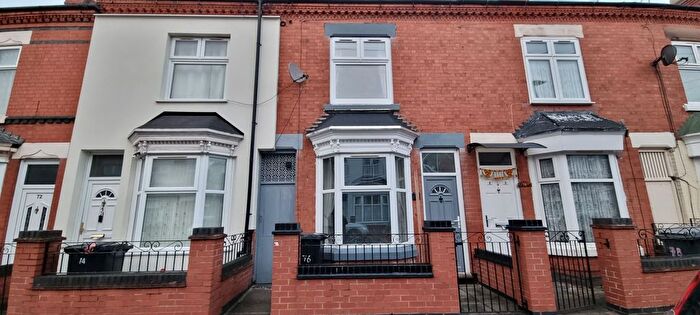 3 Bedroom Town House For Sale In Lancashire Street, Belgrave, Leicester, LE4