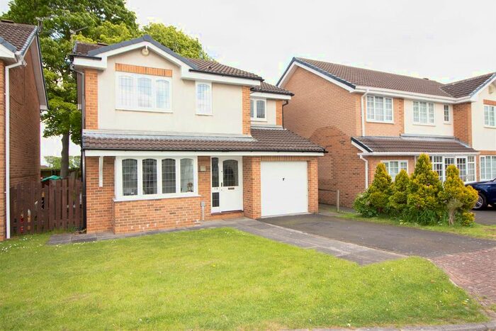 4 Bedroom Detached House To Rent In Yeavering Close, Gosforth, Newcastle Upon Tyne, NE3