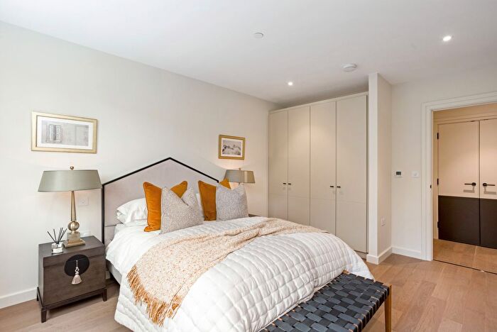 2 Bedroom Flat For Sale In Liddell Road, West Hampstead, NW6