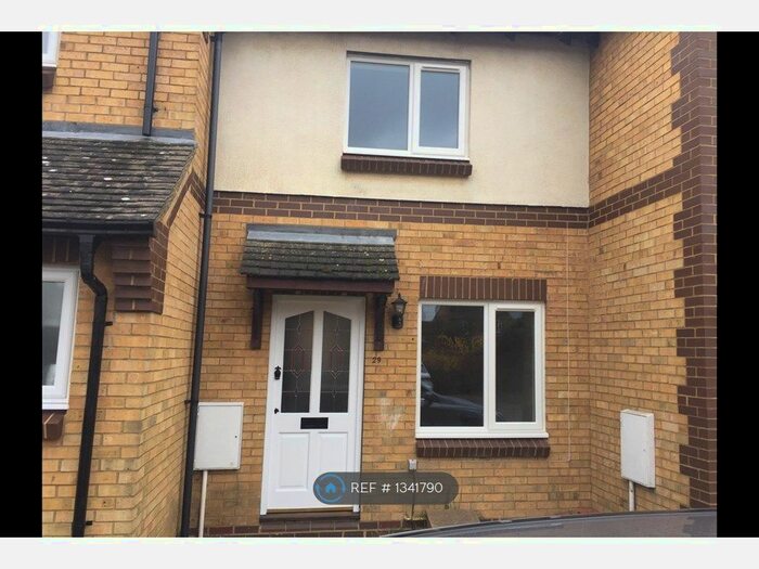 2 Bedroom Terraced House To Rent In Boxgrove Priory, Bedford, MK41