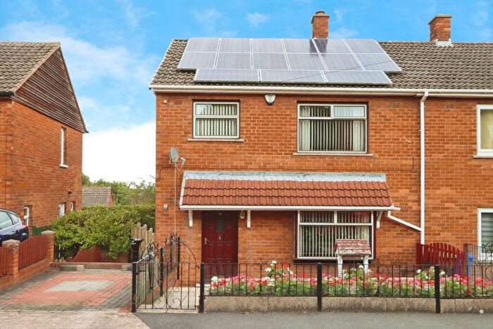 3 Bedroom Semi-Detached House For Sale In Tithe Barn Way, Sheffield, South Yorkshire, S13
