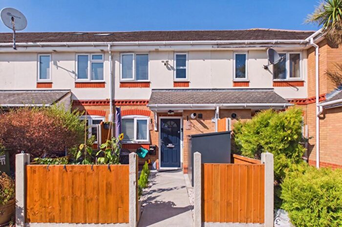 3 Bedroom Terraced House For Sale In Tilbury Walk, Slough, Berkshire, SL3