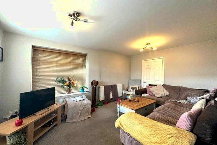 2 Bedroom Flat To Rent In Shard End Crescent, Birmingham, B34