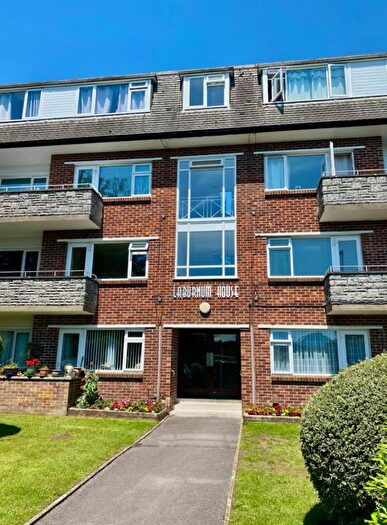 2 Bedroom Flat For Sale In Laburnum House, Redhill Drive, BH10