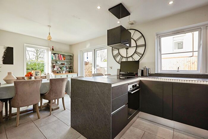 3 Bedroom Semi-detached House For Sale In Roman Road, Salisbury, SP2