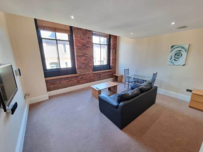 1 Bedroom Flat To Rent In Albion House, Hick Street, Bradford, BD1