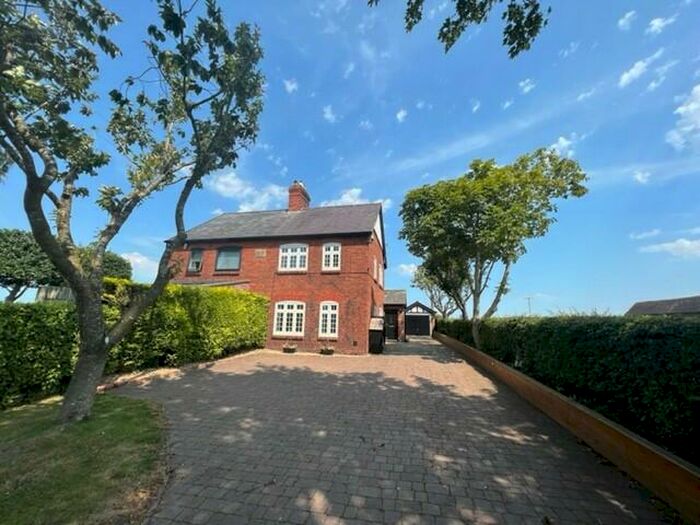 4 Bedroom Semi-Detached House To Rent In Whitegate Lane, Sandiway, CW8