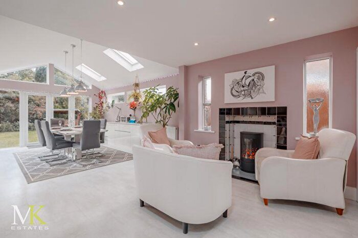 5 Bedroom Detached House For Sale In Cheriton Avenue, Bournemouth, BH7
