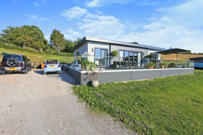 2 Bedroom Park Home For Sale In Reynard Crag Lane, High Birstwith, Harrogate, HG3