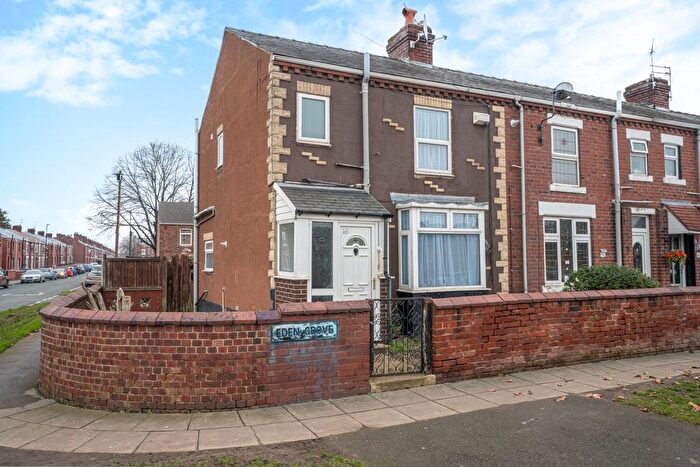 3 Bedroom End Of Terrace House For Sale In Eden Grove, Doncaster, DN4