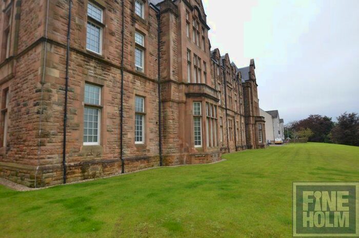 3 Bedroom Flat To Rent In Parklands Oval, Crookston, Glasgow, Lanarkshire, G53