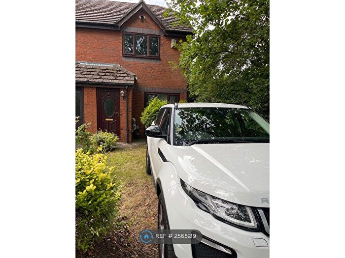 2 Bedroom End Of Terrace House To Rent In Dobbinetts Lane, Manchester, M23