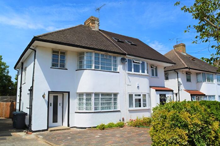 3 Bedroom Semi-Detached House To Rent In Mill Ridge, Edgware, HA8