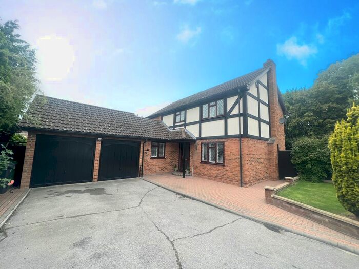 4 Bedroom Property To Rent In Thyme Close, Chineham, Basingstoke, RG24