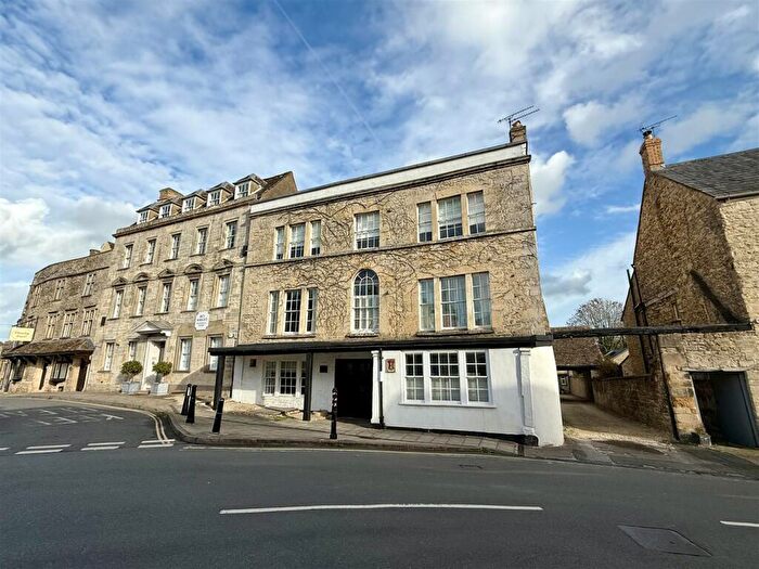 1 Bedroom Flat For Sale In Market Place, Tetbury, GL8