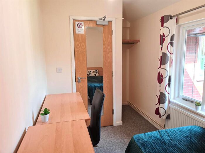 1 Bedroom Flat To Rent In Rooms Available At The Forum, CB1