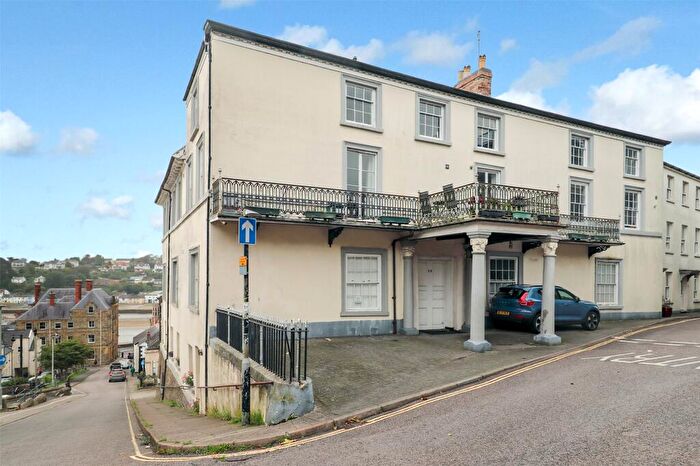 2 Bedroom Apartment For Sale In Market Place, Bideford, Devon, EX39