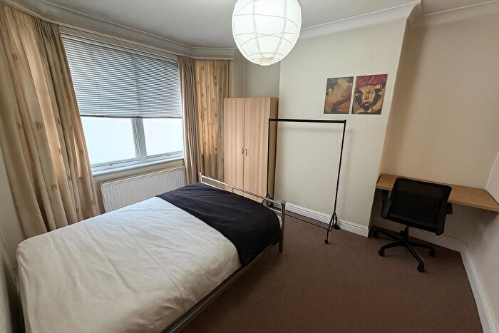 4 Bedroom Terraced House To Rent In Riley Road, Brighton, BN2