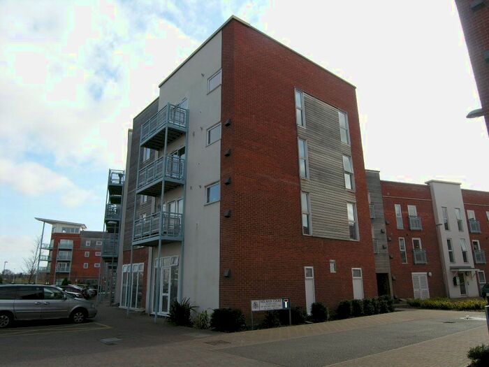 2 Bedroom Flat To Rent In Holman Court, Ipswich, IP2