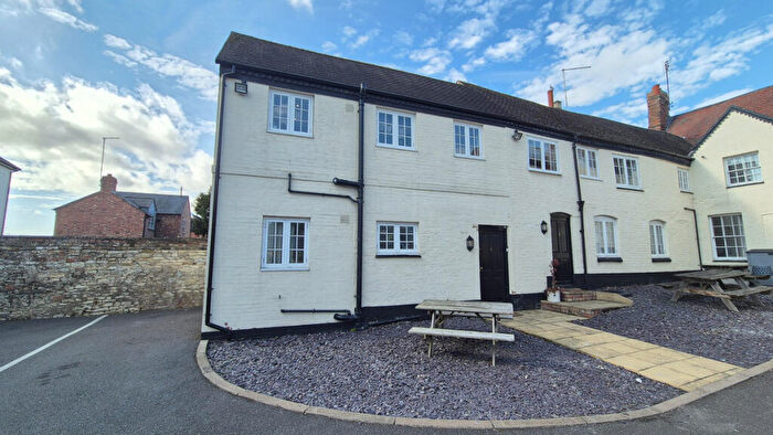 1 Bedroom Apartment For Sale In Bull Street, Southam, CV47